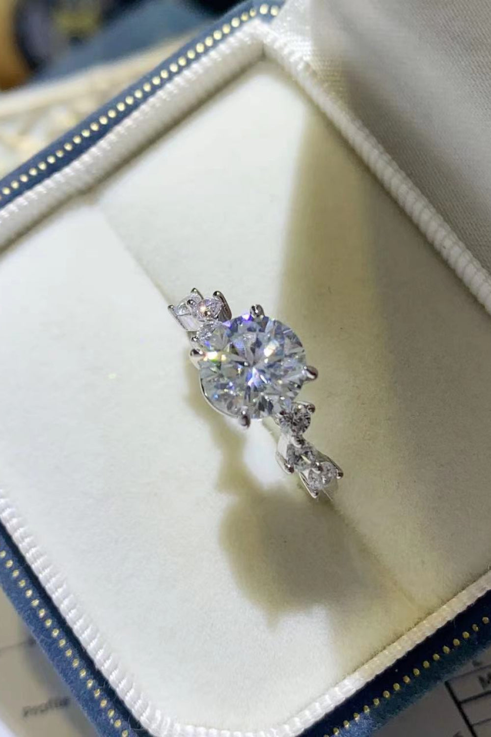 e922074da6a545e69766d4ae00df2dee-Max